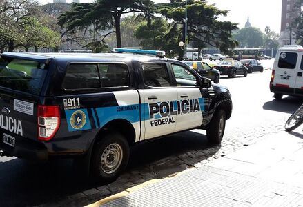 ניידת המשטרה הפדרלית בבואנוס איירס.