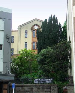 הבניין הראשון בו שכן בית הכנסת בין השנים 1863-1881, ברחוב Moray Place