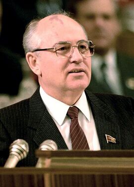 גורבצ'וב נואם ב-1987.