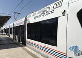 הרכבת הקלה בתל אביב, הקו האדום. תחנה מרכזית, פתח תקוה (רציף נסיעה לכיוון בת ים). 2023