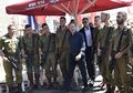 נשיא מדינת ישראל יצחק הרצוג עם לוחמי החטיבה