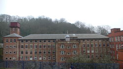 מפעל מסון שנבנה על ידי ארקרייט במטלוק באת' (נוסד ב-1769)