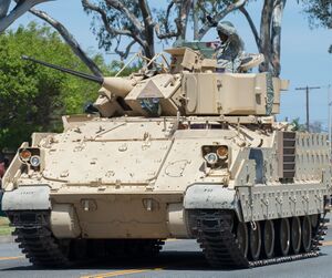 M2A2 Bradley Infantry Fighting Vehicle (14031628897).jpg
