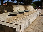 PikiWiki Israel 4977 soldiers grave in nabi yusha.jpg